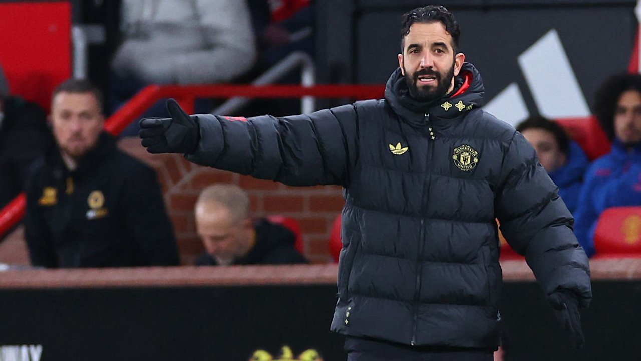 Kritik Tajam Legenda klub Gary Neville Terhadap Pelatih Manchester United.