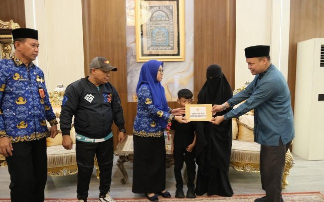 Wujud Kepedulian Gubernur Sulsel, Anak Korban Kapal Tenggelam di Pangkep Dapat Beasiswa SD hingga SMA