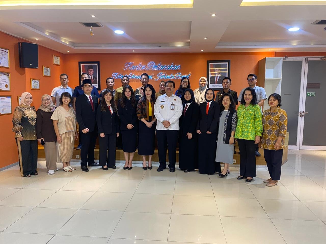 Notaris Bintang Savira Resmi Dilantik sebagai PPAT Jakarta Barat