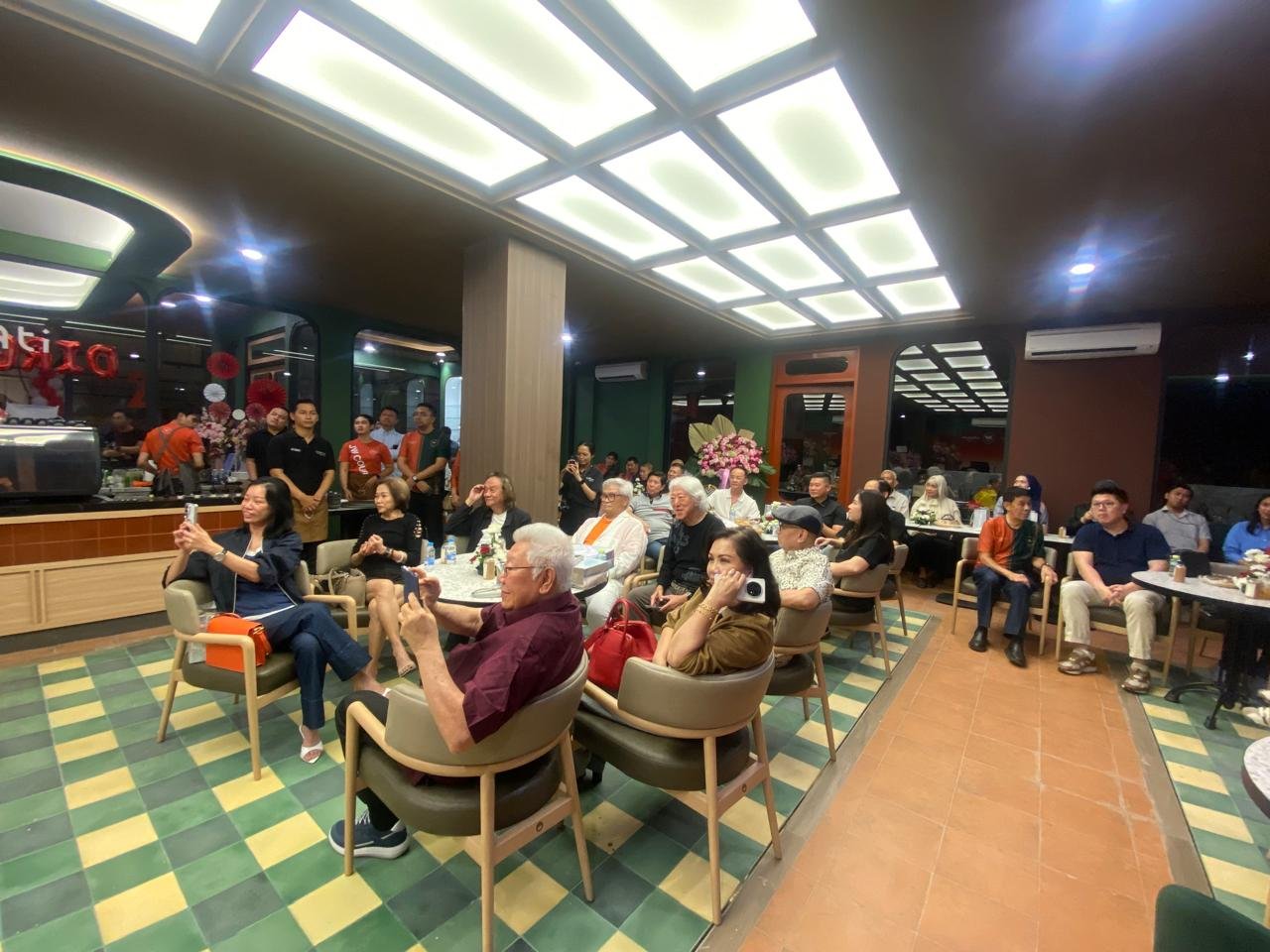 Wiranto Resmikan JW Padel Court, Sport and Lifestyle Hub Baru di Jakarta