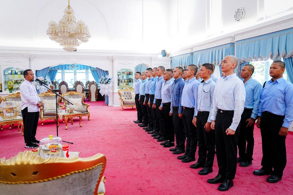 20 Calon Taruna Penerbangan Sulsel Dapat Beasiswa, Andi Sudirman: Jadilah Lulusan Terbaik